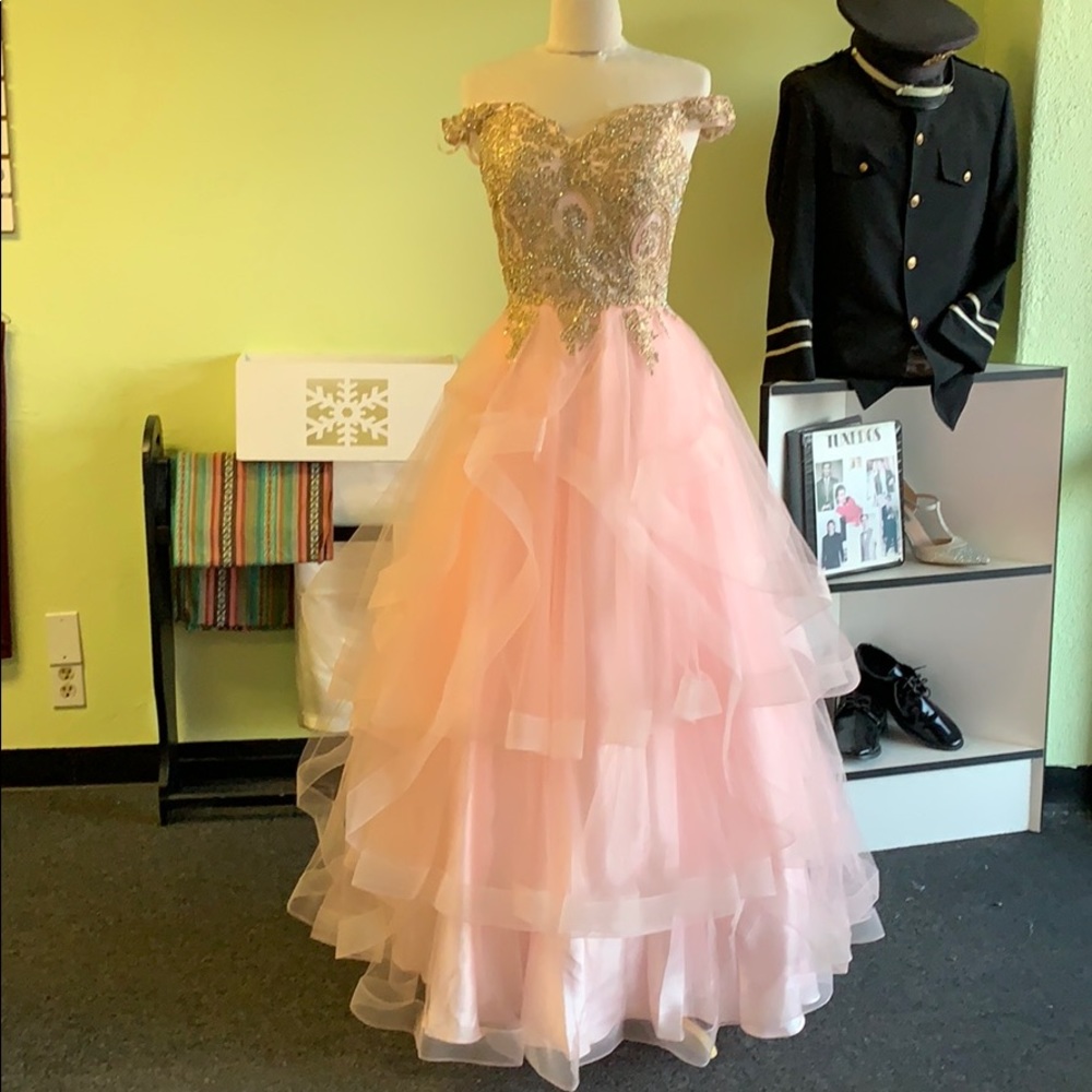 Woman’s pink party dress new